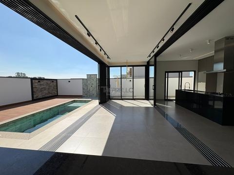 Casa Sobrado à Venda no Condomínio Residencial Mont' Alcino – Valinhos/SP