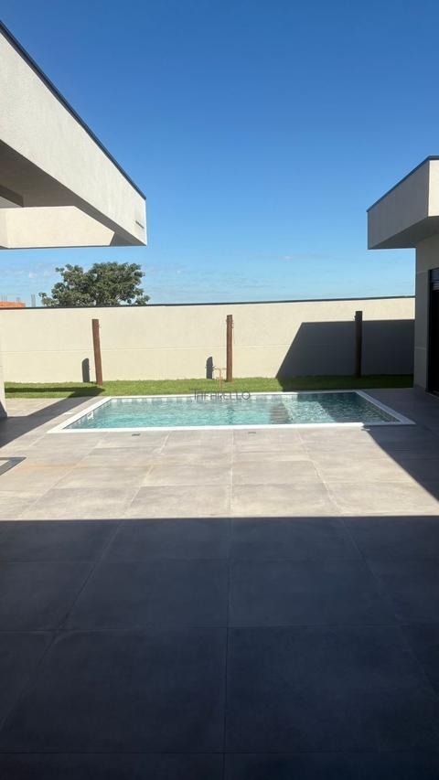 Casa para venda e locação com 3 suites terrea no Condomínio Tamboré Jaguariúna SP.