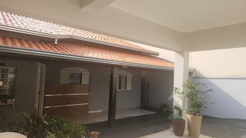 Casa venda com potencial Residencial e Comercial, região central da cidade, 3 quartos, 1 Suíte, 4 vagas - Valinhos/SP. 