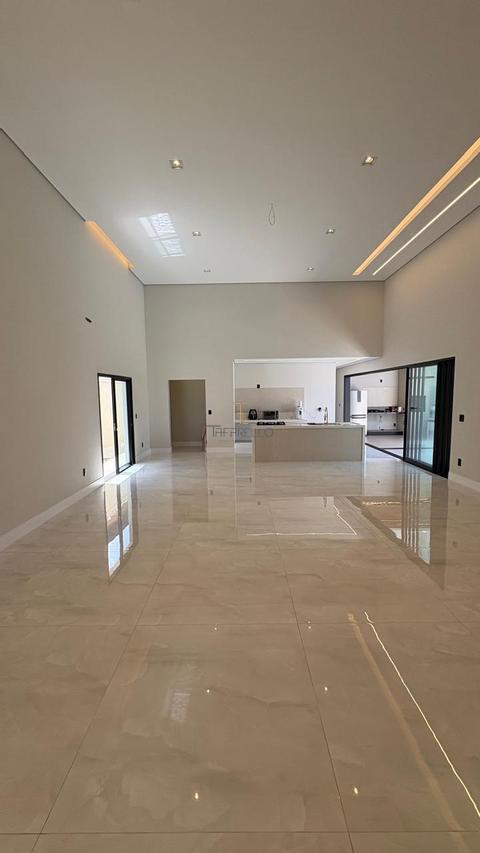 Casa a venda e locação de 3 suites no Condomínuio Tamboré Jaguariúna SP.